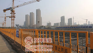 湖北施工现场护栏案例 中国一冶 武汉青山长江大桥项目