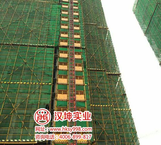 【湖北】火炬建设在汉坤实业采购大批施工电梯